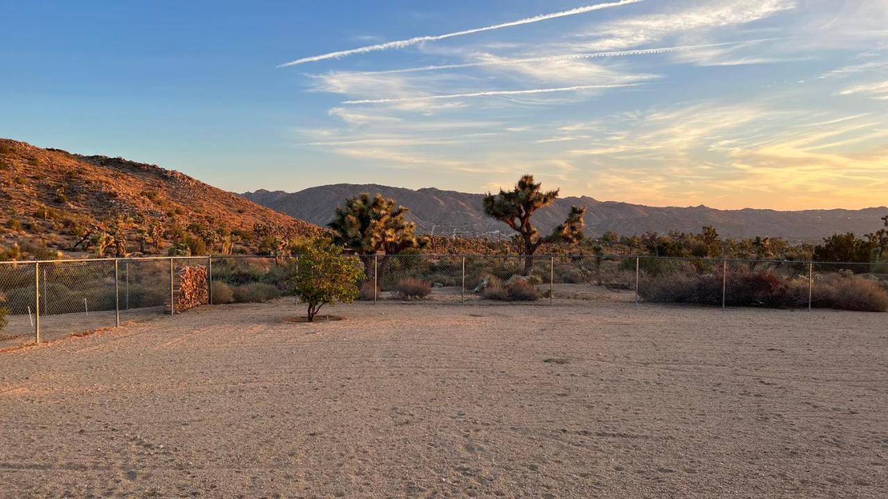 Peaceful Home With Nature Views & Trail Access Yucca Valley Exterior photo